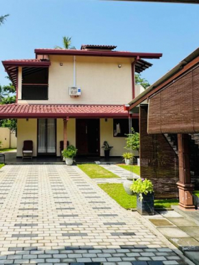 Happy House Villa